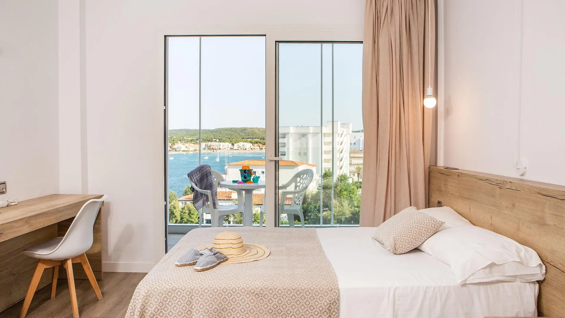 Rvhotels Nieves Mar L' Escala 3*,