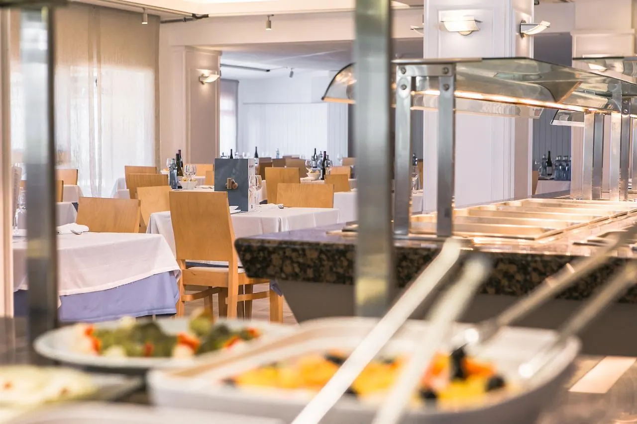 Rvhotels Nieves Mar L'Escala 3*,